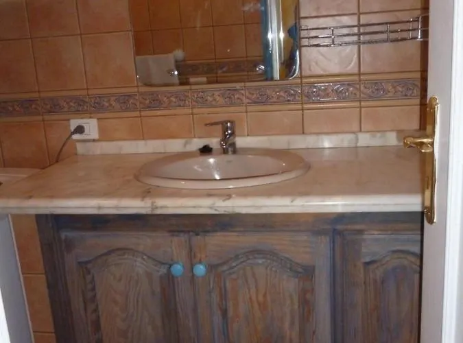 Semesterbostad Abades *